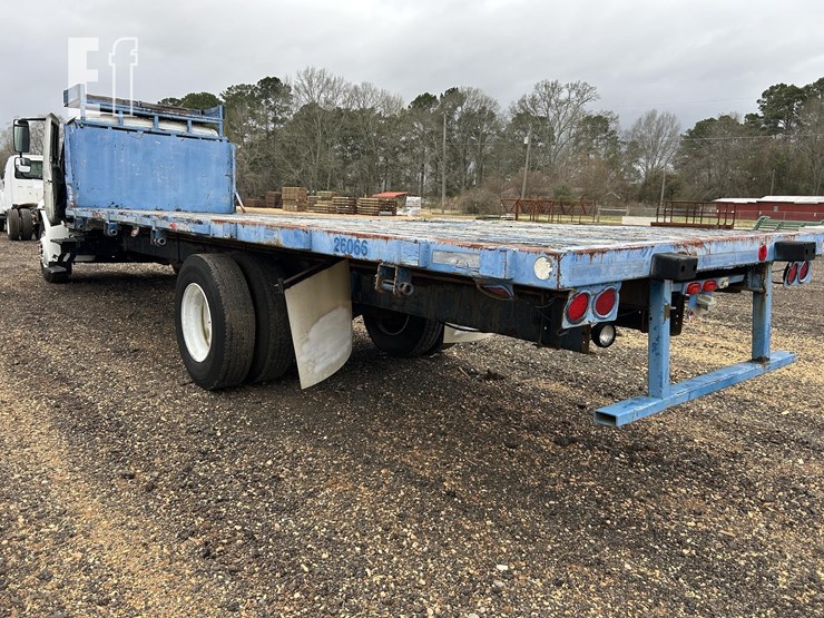 2004-international-4300-image-6