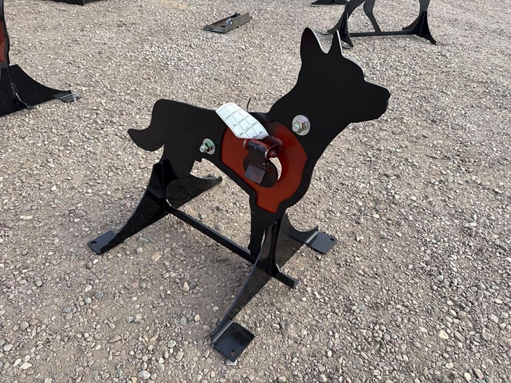 ar500-steel-coyote-shooting-target-with-heart-flapper-image-4