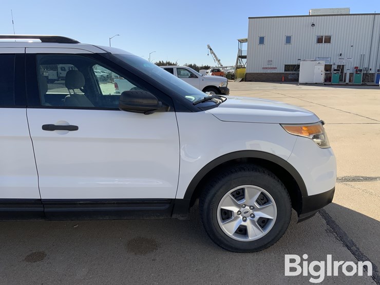 2013-ford-explorer-image-16