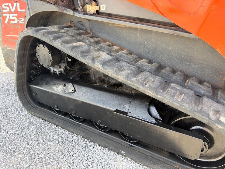 kubota-svl75-2-image-8