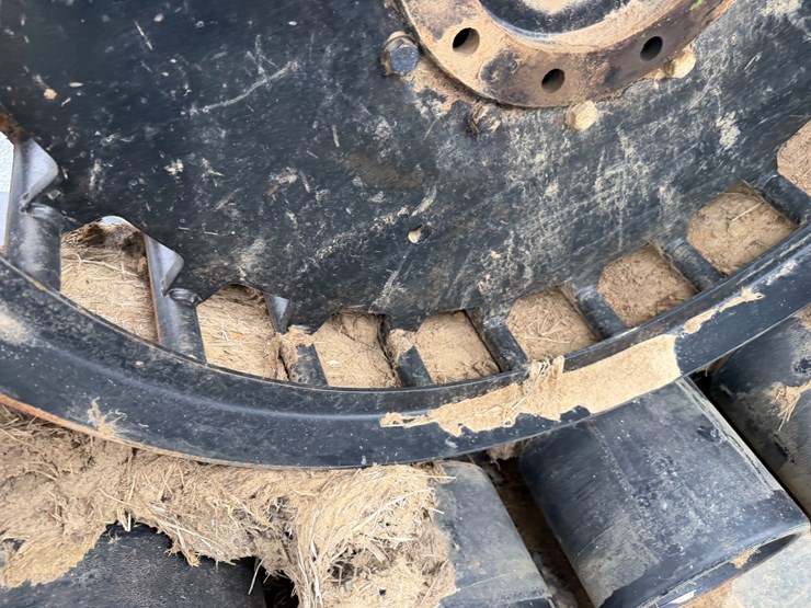 #41005-•-2022-zuidberg-36"-combine-tracks-image-21