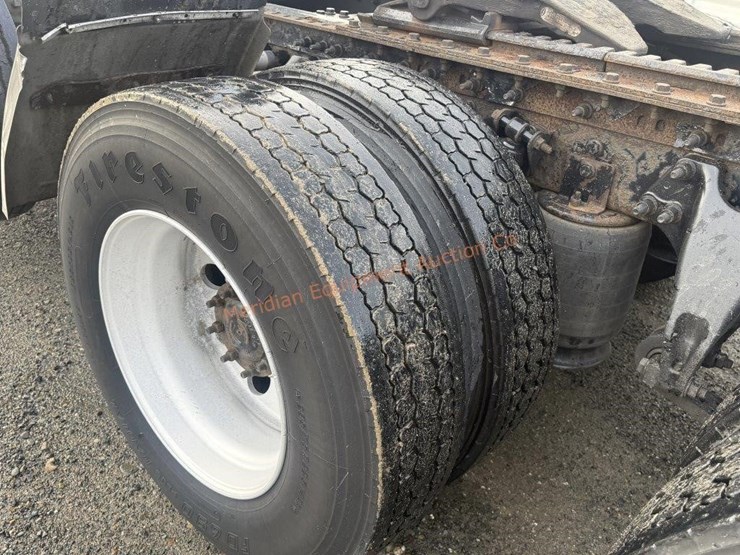 2017-international-prostar-image-16