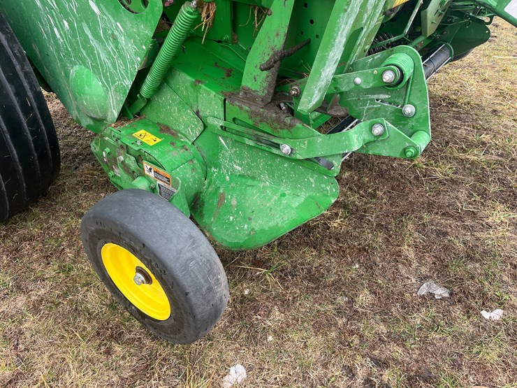 john-deere-560m-image-27