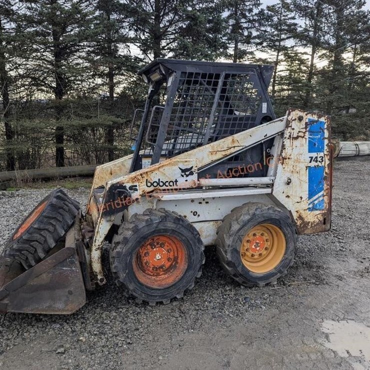 BOBCAT 743