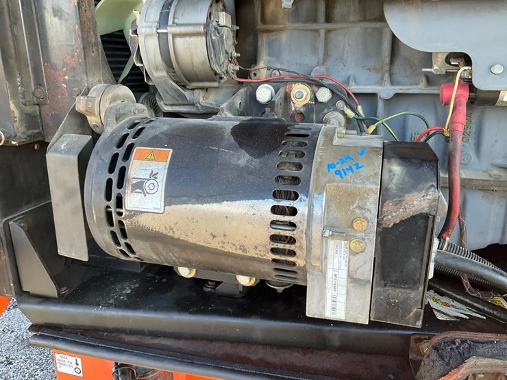 2004-jlg-600s-image-49