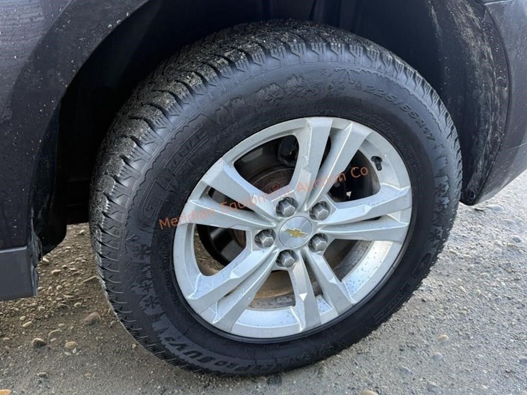 2015-chevrolet-equinox-lt-image-11