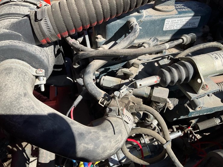 2015-skyjack-sj7135rt-image-23