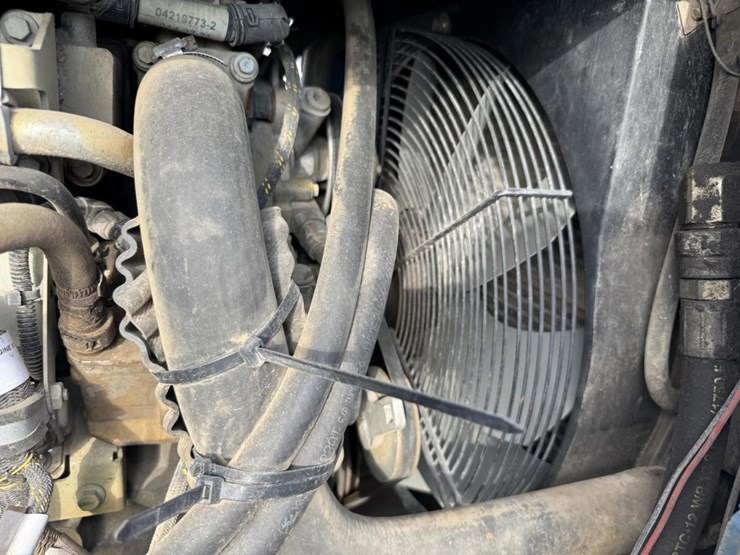 2014-genie-gth1056-image-49