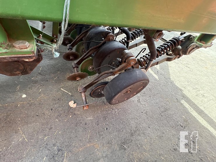 john-deere-1560-image-8