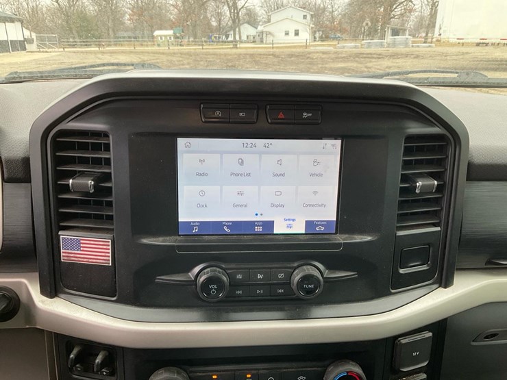 2021-ford-f150-xl-image-66