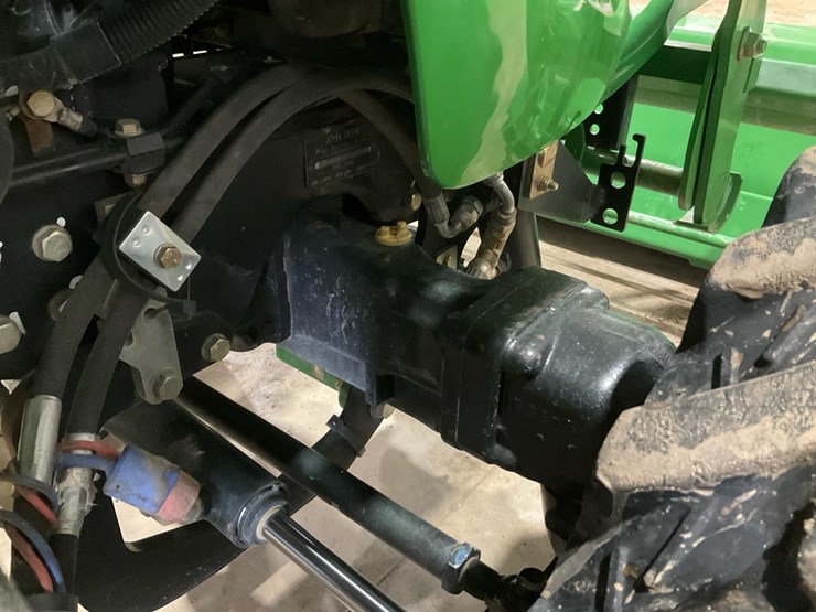 2010-john-deere-3520-image-52