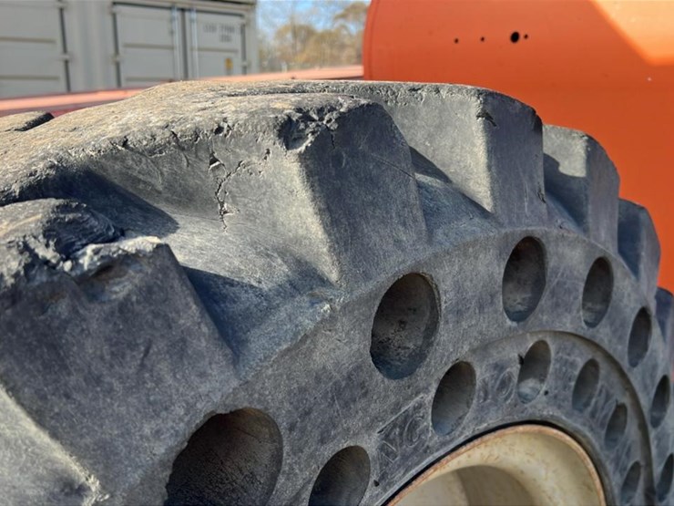 #1200-•-2011-jlg-6042-telehandler-image-57