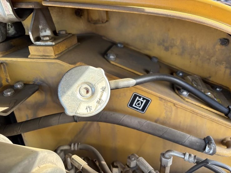 caterpillar-303.5-image-42