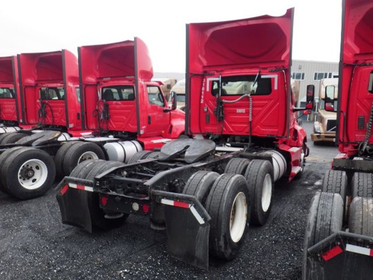 2018-international-prostar-image-8