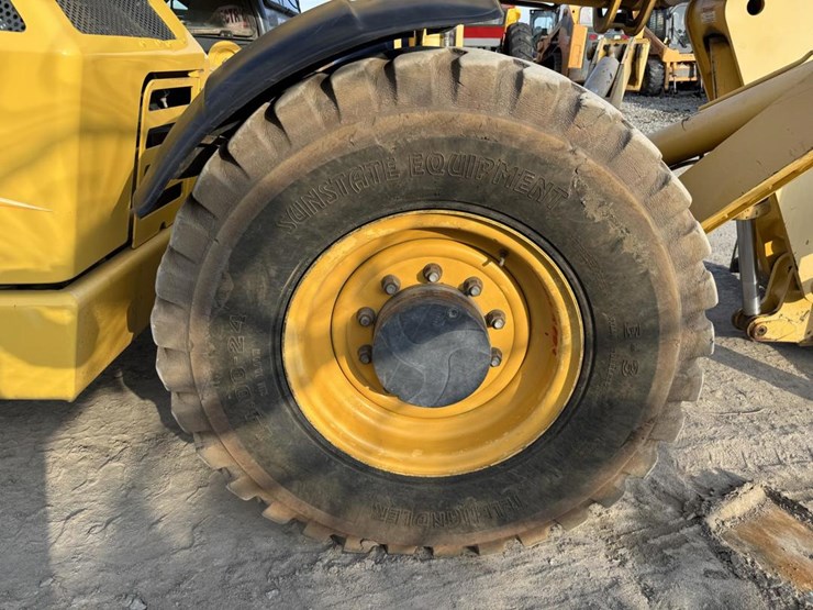 2013-gehl-dl11-image-68