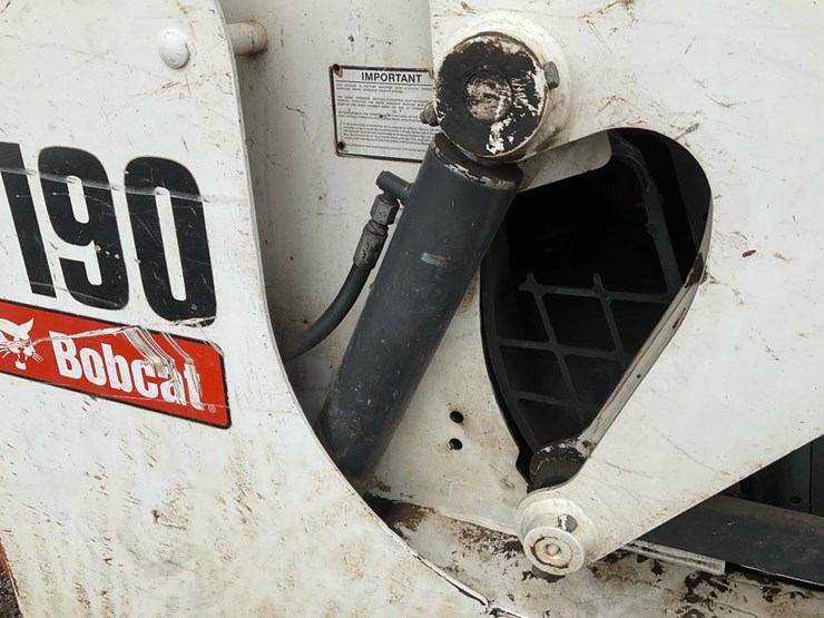 2007-bobcat-t190-image-29