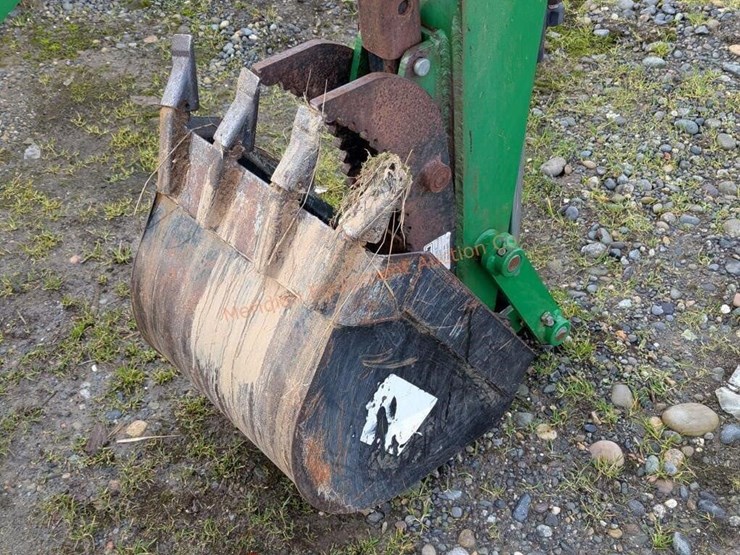 john-deere-8b-image-19