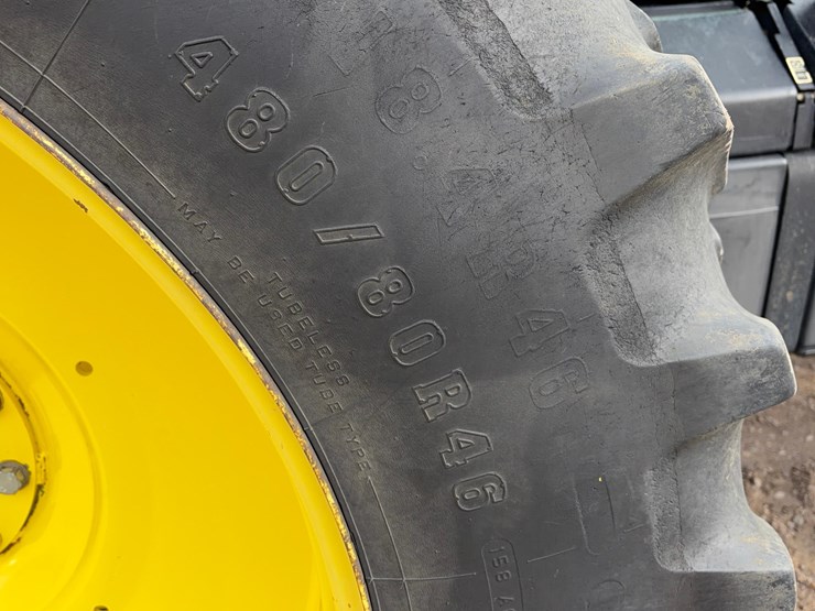 john-deere-8110-image-13