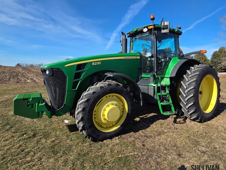 2007-john-deere-8230-image-1