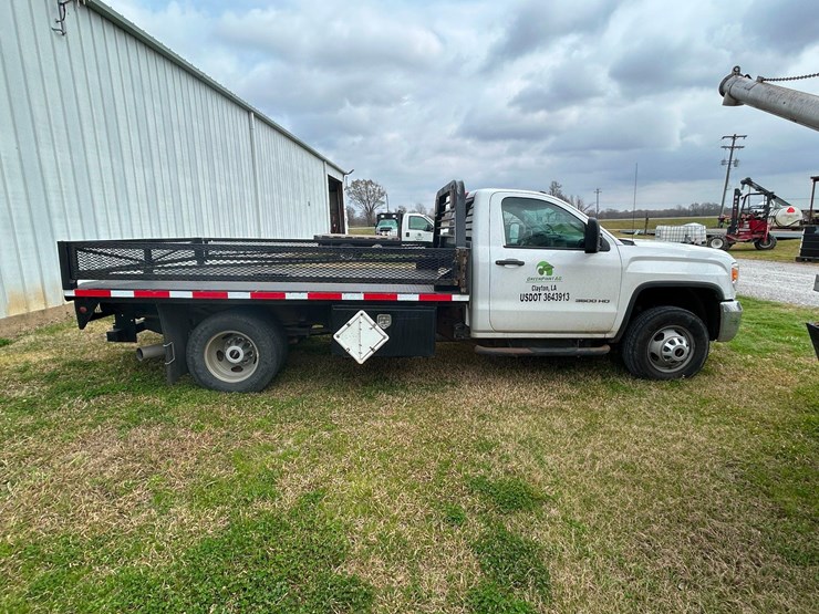 2015-gmc-3500hd-image-4