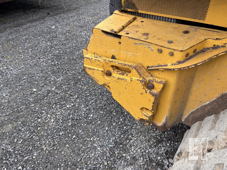 2017-deere-333g-image-7