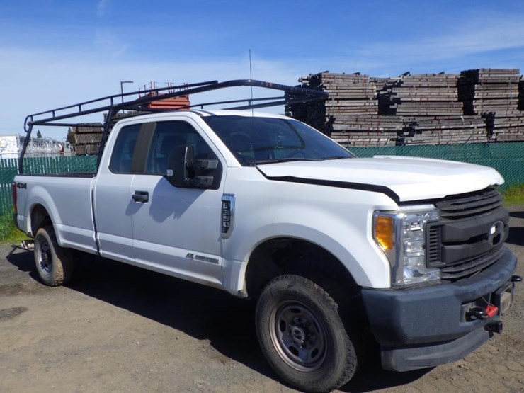 2017-ford-f350-image-2