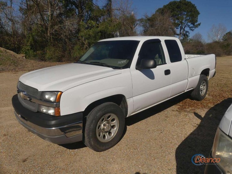 2005-chevrolet-1500-image-13