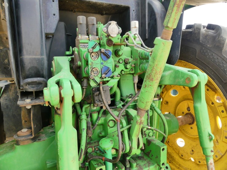 2014-john-deere-6140r-image-6