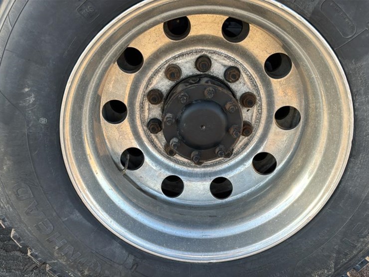 2005-kenworth-t800-image-35