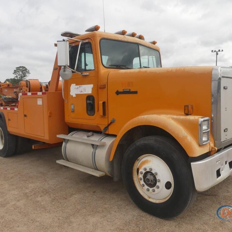 1995 INTERNATIONAL 9300