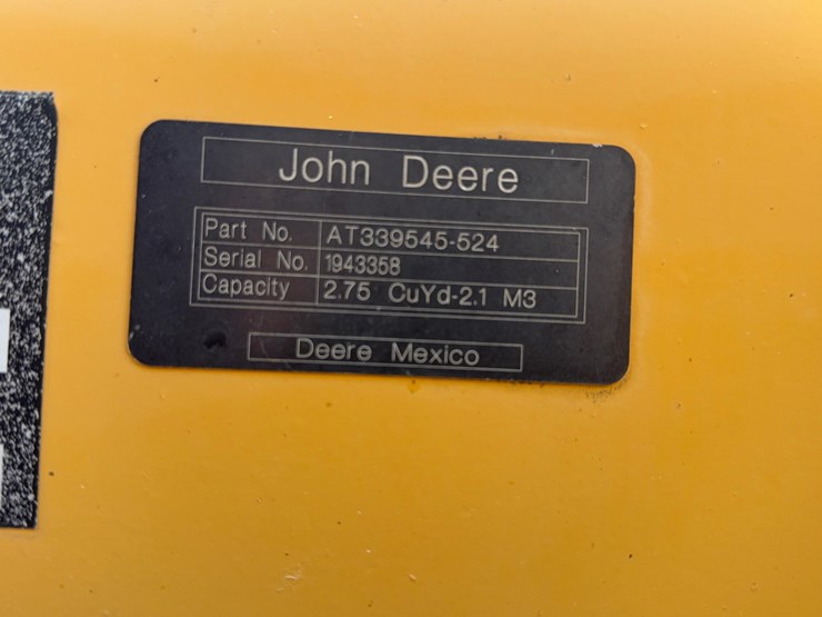 2011-deere-524k-image-31