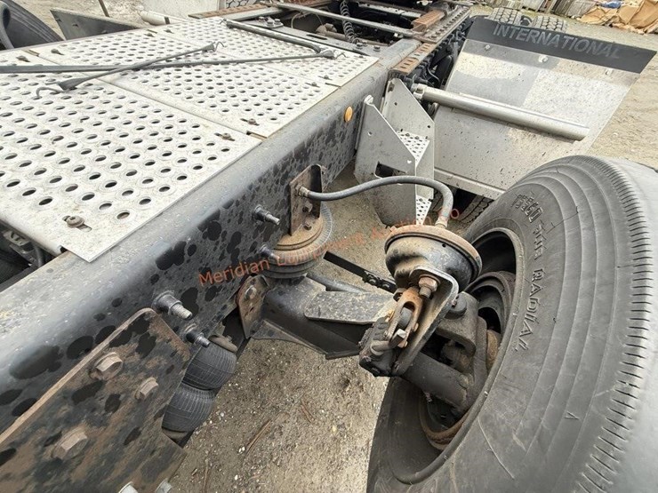 2017-international-prostar-image-40