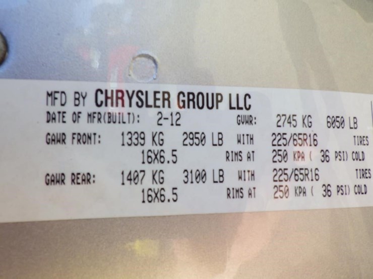 2012-dodge-grand-caravan-image-16