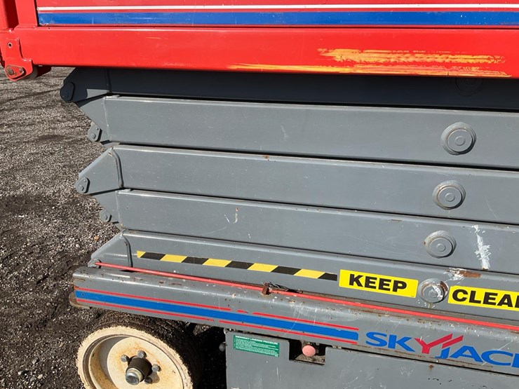 2006-skyjack-sjiii4632-image-12