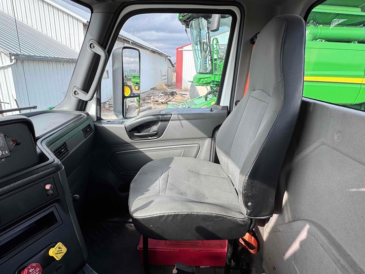 2020-international-prostar-image-25