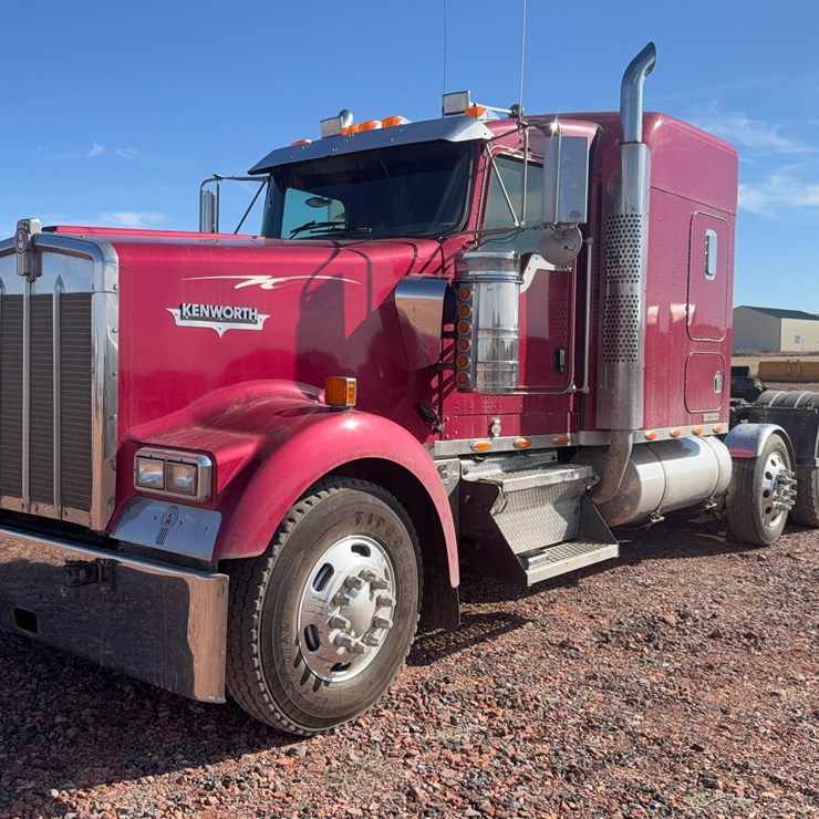 2004 KENWORTH W900