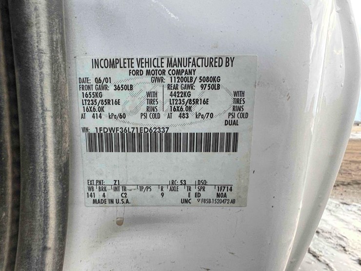 2001-ford-f350-image-24