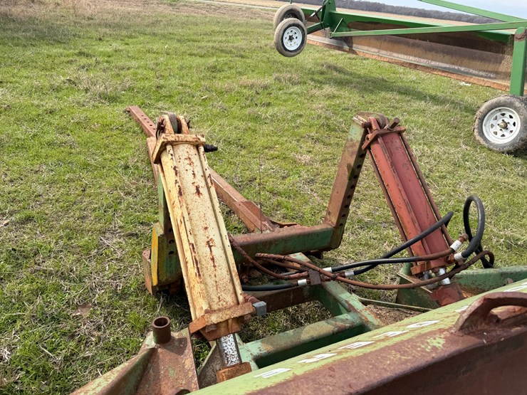 john-deere-8-image-19