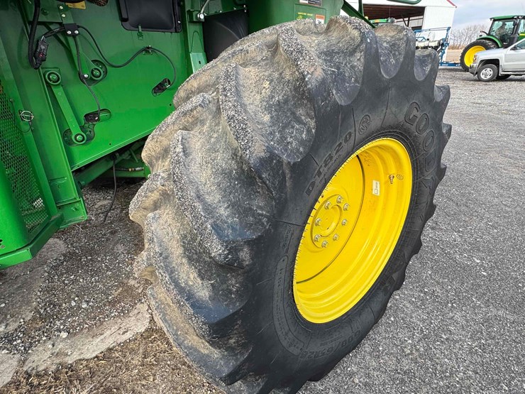 2013-john-deere-s550-image-36