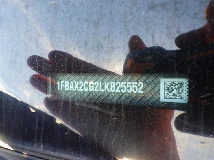 2020-ford-transit-image-15