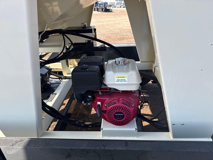 2013-meridian-240-image-12