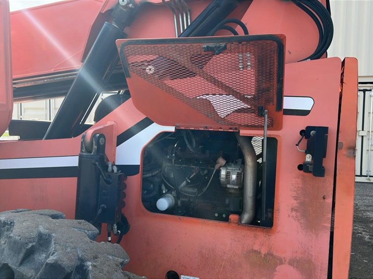 #1200-•-2011-jlg-6042-telehandler-image-47