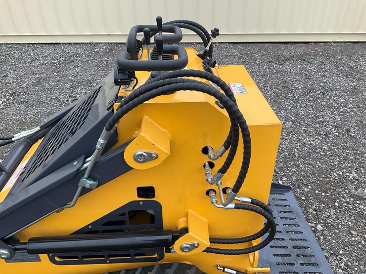 #1010-•-unused-2025-zjz-380-mini-skid-steer-loader-image-7