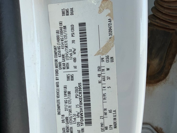 ford-f350-xl-image-23