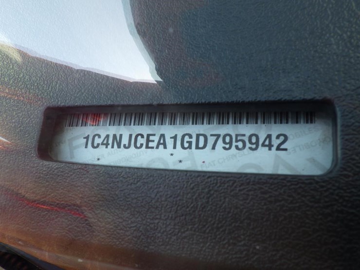 2016-jeep-compass-image-15