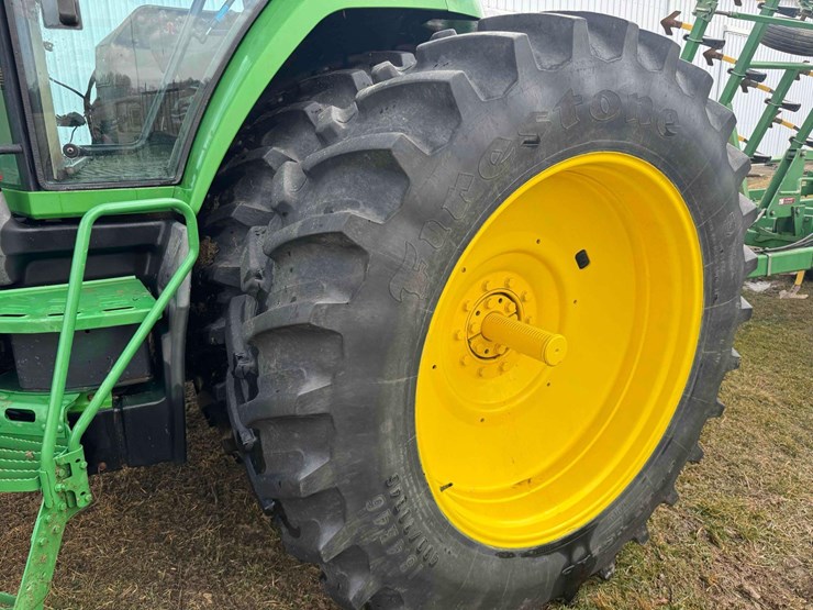 1995-john-deere-8200-image-4