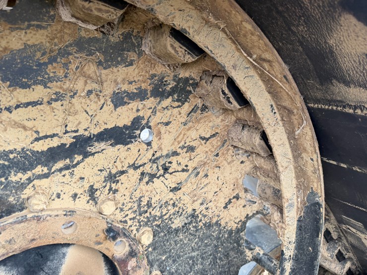 #41005-•-2022-zuidberg-36"-combine-tracks-image-20