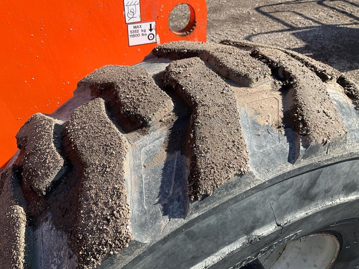 2004-jlg-600s-image-63