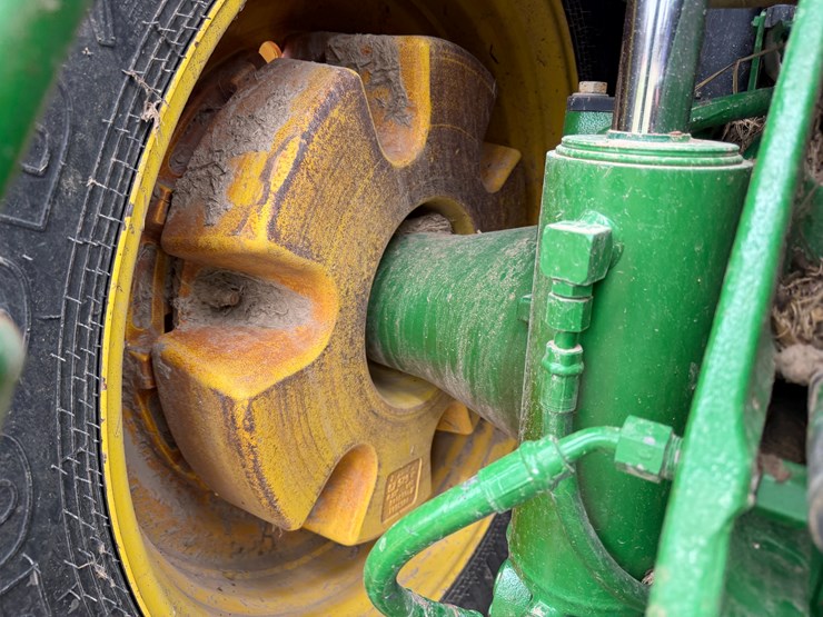 2023-john-deere-8r-310-image-14