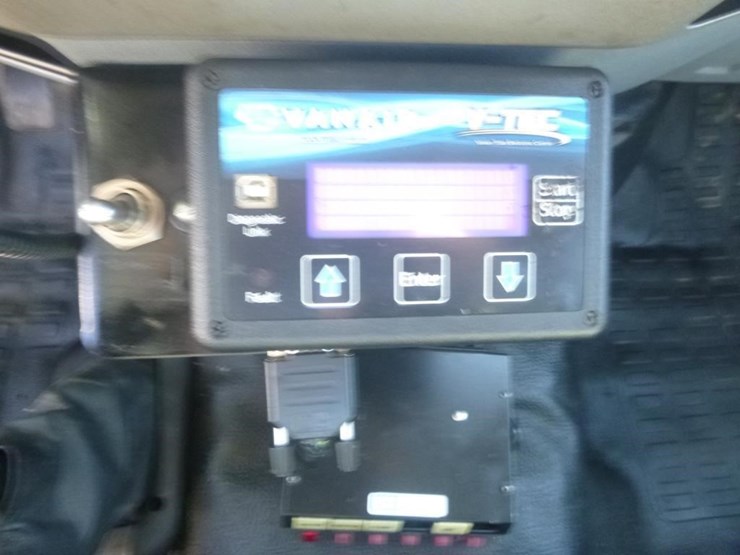 2013-ford-f650-image-21